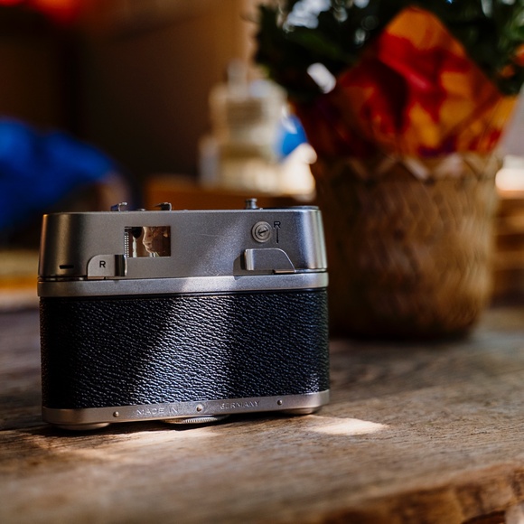 Ansco Karomat folding rangefinder 1950s 35mm film camera - Picture 8 of 9